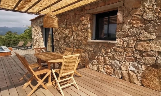 Pinarellu Villa | LARGE SHEEPFOLD, PRIVATE HEATED POOL, SEA VIEW, 500M FROM THE BEACH