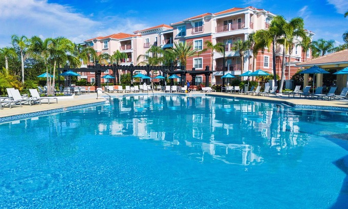 Florida Center Condo | Large Space ★ Heated Pool ★ Close to Universal