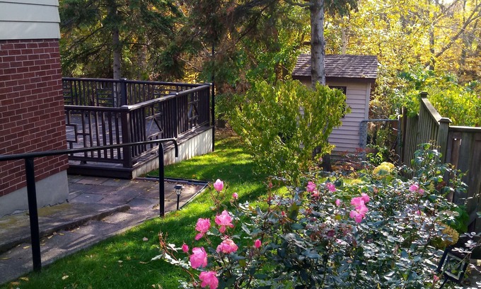 St. Catharines Apartment | Large,sunny, two-room suite accessed from deck on wooded ravine. Eat-in kitchen.