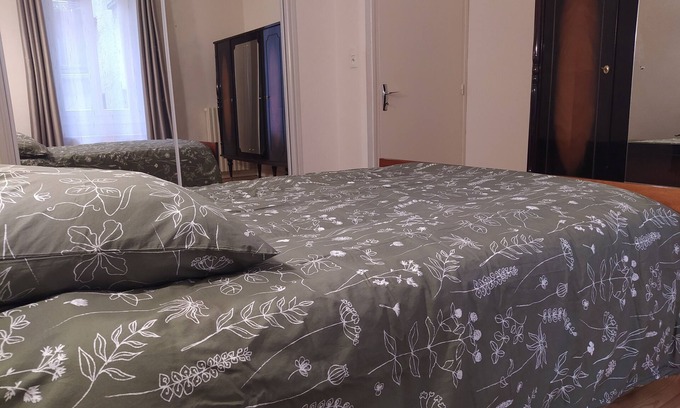 Ax-les-Thermes Apartment | Large T2 Hypercentre Ax