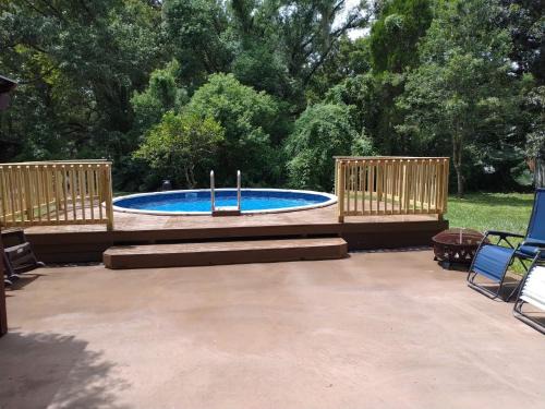 Bearss Plaza House | Large Tampa Home*Sleeps 16*Near Busch Gardens &USF
