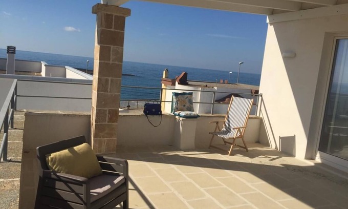 Torre San Giovanni House | LARGE WITH SEA VIEW- Structure for 6 people