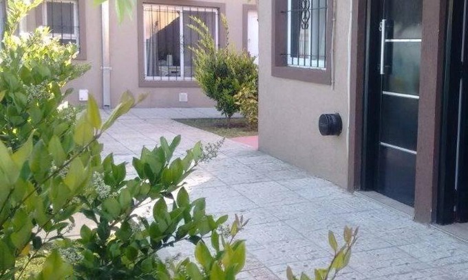 Presidente Derqui Apartment | Las Casuarinas