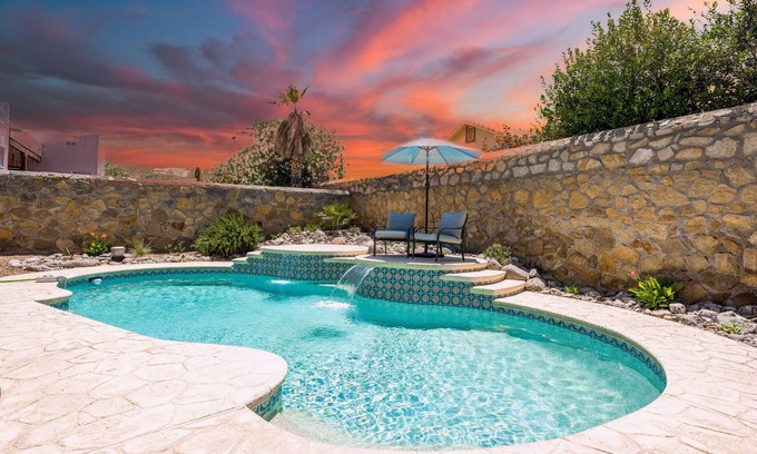 Las Cruces House | Las Cruces Luxury Retreat - Private Pool & Fireplace