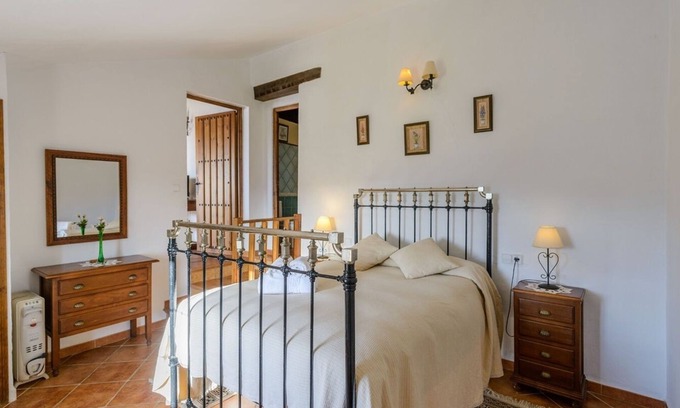 Alfarnatejo Villa | Las Monjas - Atroe Periana by Ruralidays