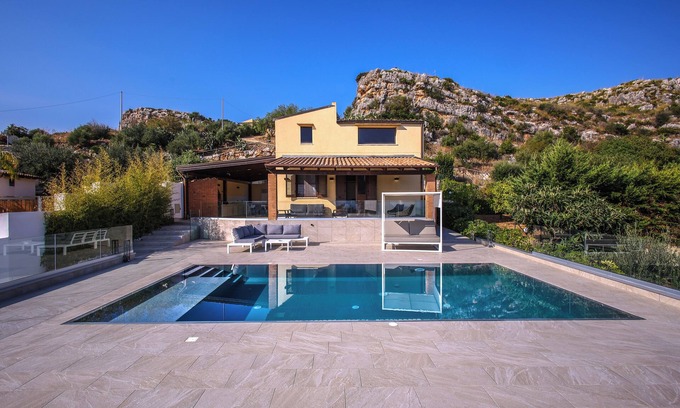 Scopello Villa | LAST MINUTE 3/27 SEP. - WWW.BAGLIORIDISICILIA.COM