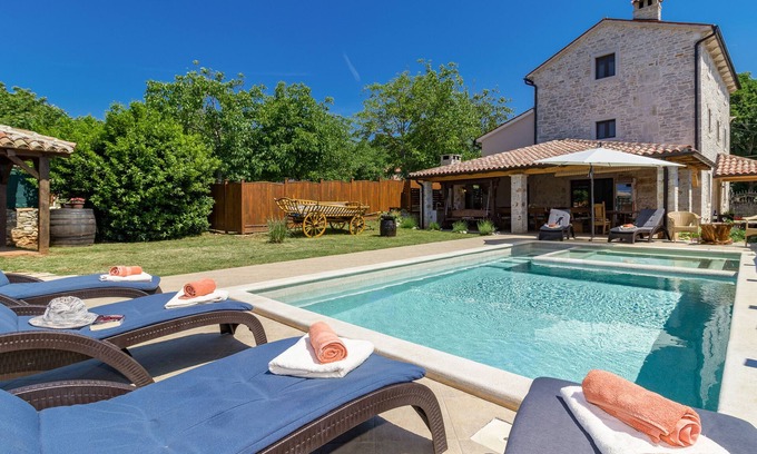Manjadvorci Villa | LAST MINUTE -50% exclusive new luxury villa with heated pool