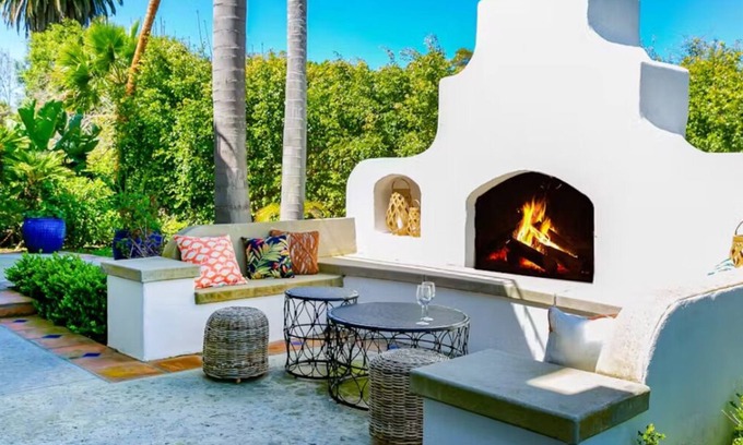 Country Club House | Last Minute Deals/A/C/Hot Tub/Close to All