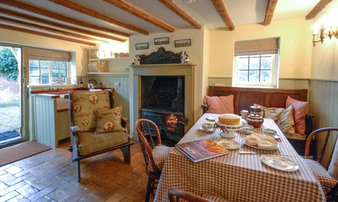 Saxmundham House | Laundry Cottage in a Nature Reserve - Sunday Times 100 coolest Cottages