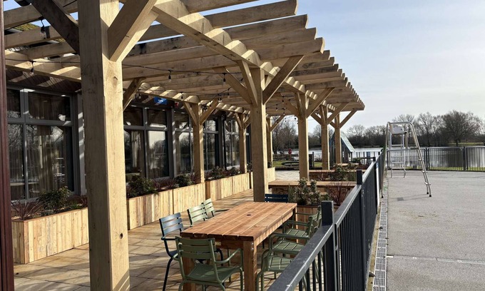 South Cerney House | Lavender Lodge with Ramp Access
