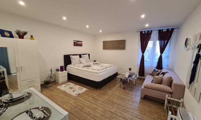 Sibiu Old Town Apartment | Lavender Studio Ultra Central