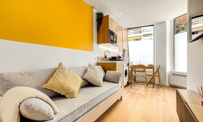 Gambetta Apartment | Lavie Maison | Hot Tub Seaside Studio