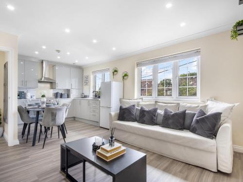 Oakleigh Apartment | Lavish 1 Bedroom Apartment