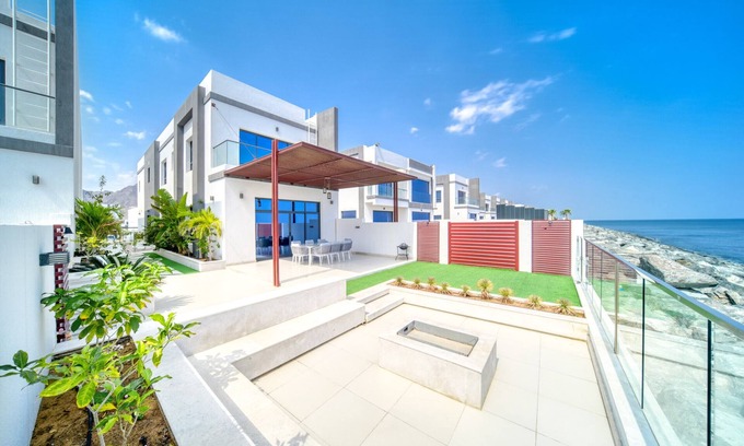 Sharm Villa | Lavish 4BR Villa w/2 Asst Rms, Al Dana Island, Fujairah by Deluxe Holiday Homes