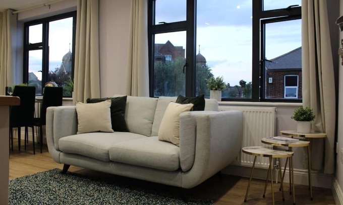 Dudden Hill Apartment | Lavish London Stay Near Wembley Stadium
