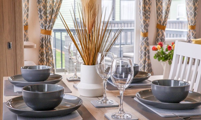 West Heslerton Cottage | Lazy Dayz Lodge