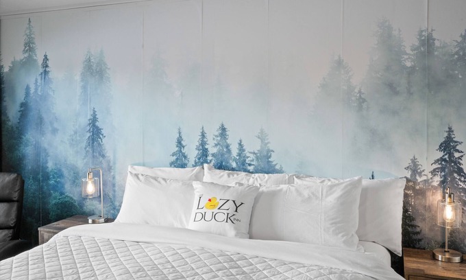 West Yellowstone Hotel | Lazy Duck Inn #28 King Suite