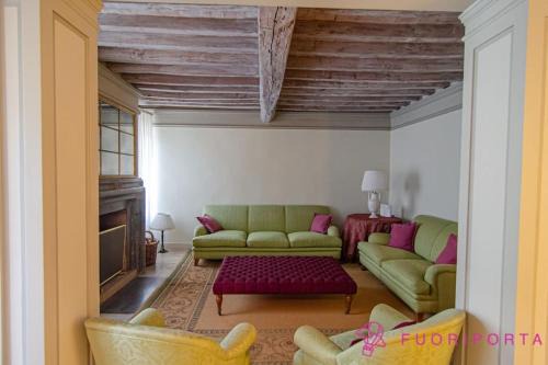 Parma City Centre Apartment | Le Belle Époque