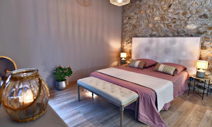 Labeaume House | Le Bruit de l'eau (Chambre Boudoir)