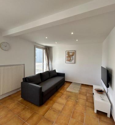 Roseraie Apartment | Le Chambéry 6p parking privé clim