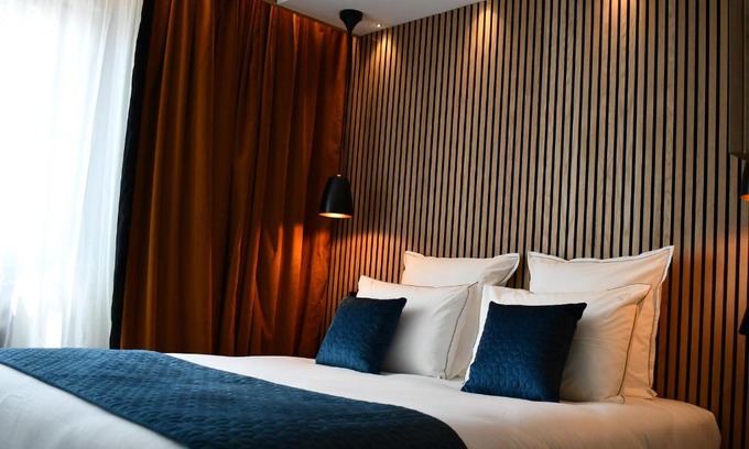 Giffaumont-Champaubert Hotel | Le Cheval Blanc - Lac du Der - Logis Hotel