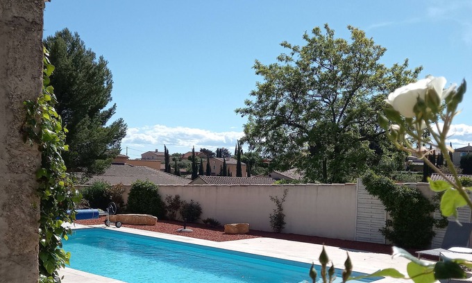Rasteau House | Le Clos des EVIGNEAUX 84110 RASTEAU Holiday Home 4 people 3 Bedrooms