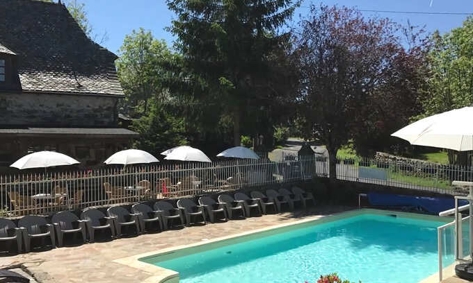 Banes RV Rental | Le Clos de Banes