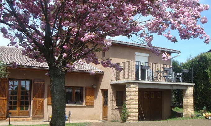 Rentieres Apartment | LE CLOS FLEURI .