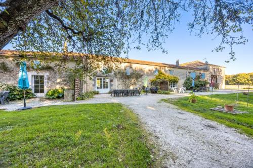 Surgeres House | Le Colombier Gites