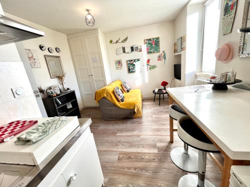 Rives Apartment | Le Cosy Gîte 2 couchages vue jardin au calme