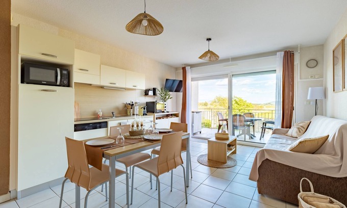 Azille Apartment | Le Cosy Vignes - Piscine partagée