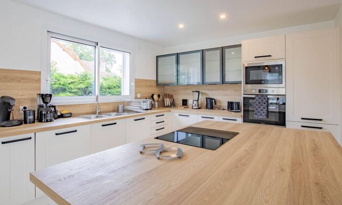 Vaudebarrier House | Le Cottage Charolais