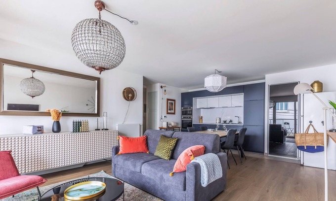 Monselet Apartment | Le Cours Bastille - T2 avec terrasse en bail mobilité