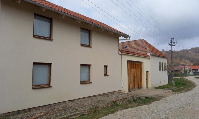 Cetatea de Balta House | LE DOMAINE DU HIBOU