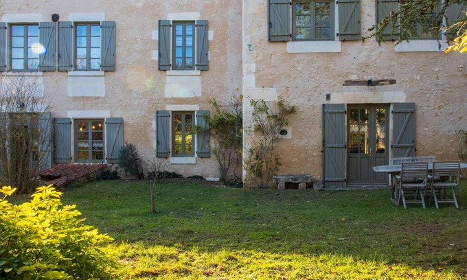 Saint-Benoit House | Le Domaine Valigny