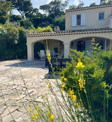Roquebrune-sur-Argens Villa | Le Fagneton - Seaview Villa Cote d'Azur