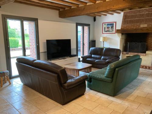 Ganzeville House | Le gîte de SoleilMapou pour 12 personnes en Normandie près de Fécamp et d'Etretat, idéal grandes tribus, vous pouvez me joindre au zéro six soixante dix huit soixante treize trente six quatre vingt onze pour réserver en direct