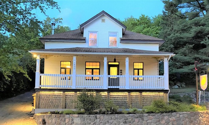 Saint-Faustin-Lac-Carre Cabin | Le Gîte SPA & Authentic charm