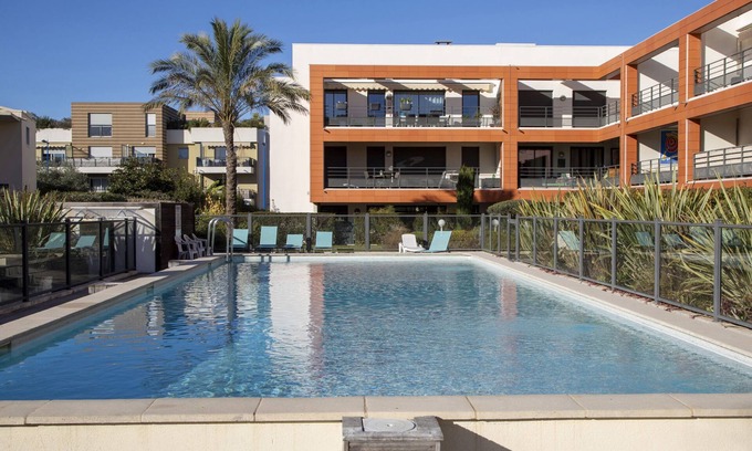 Villeneuve Loubet Beach Apartment | Le Garden Beach by Interhome