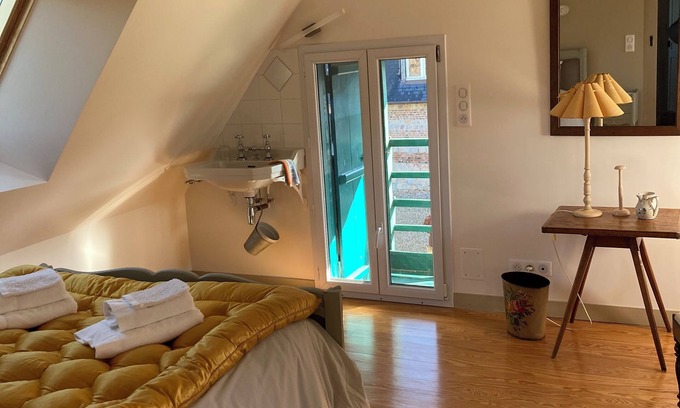 Luneray House | Le haras: fully restored Normandy farmhouse, cosy, with golf and tennis courts.