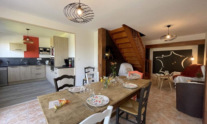 Saligny-sur-Roudon Cottage | Le Mailloux: Nature, Comfort and Hiking