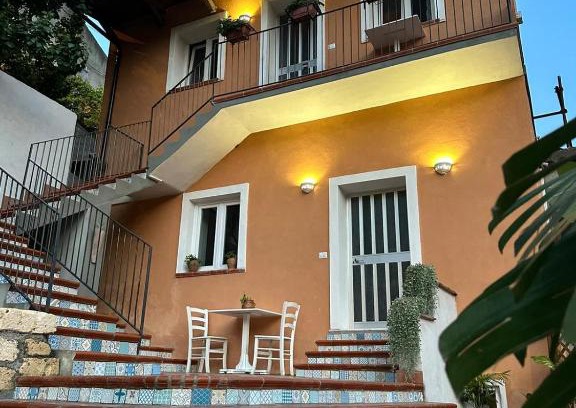 Saponara House | Le Maioliche