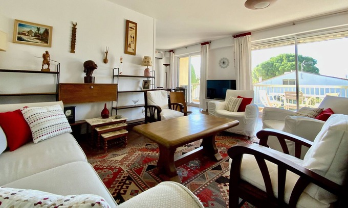 Aiguerelles Apartment | Le Marianne - 3 bedrooms and fully air-conditioned!