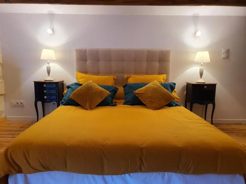 Saint Pierre de Mezoargues Apartment | Le Mas de Paulette