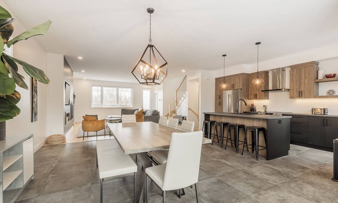 Magog Condo | Le Memph: 3-bedroom condo-chalet with shared SPA Lake Memphremagog