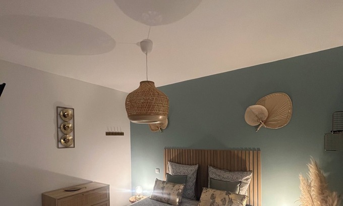Avranches Apartment | "Le meublé". apartment with unlimited jacuzzi near Mont-Saint-Michel