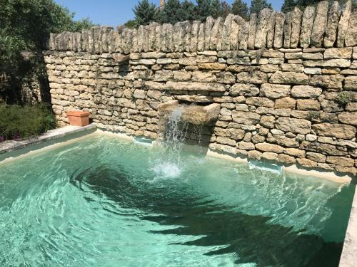 Gordes Bed & Breakfast | Le Moulin des Sources