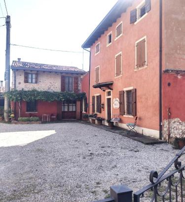 Monzambano Apartment | Le Ortensie Lago di Garda