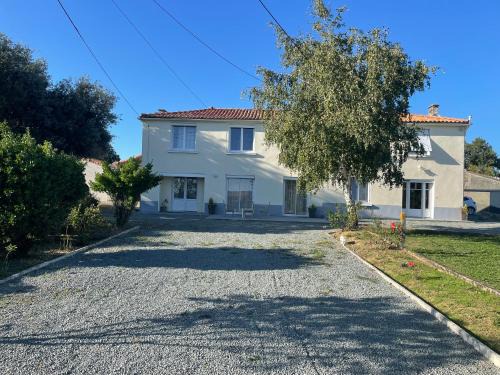 La Meilleraie-Tillay House | Le Pacifique Vendée