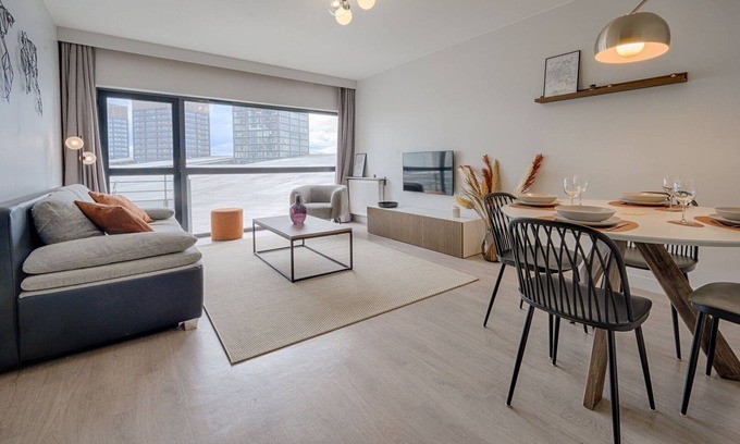 Lille Apartment | Le Panoramique ~ Euralille ~ Self Check-in